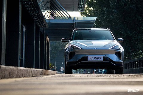 600 纯电 SUV 的新选择 试驾极狐 ARCFOX αT