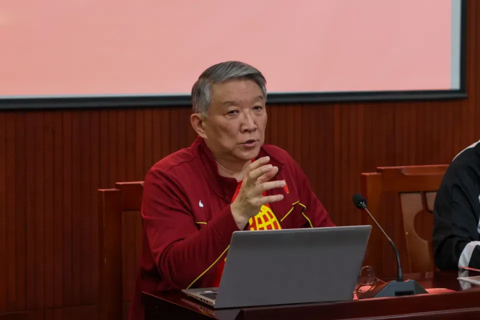 宫鲁鸣：中国女篮是和平时期的“特种部队”，肩负为国争光的责任和使命