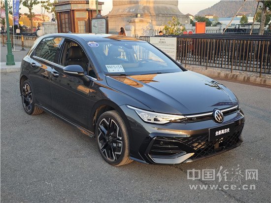 经典传承、数智加码，一汽-大众全新高尔夫家族上市_汽车_中国网
