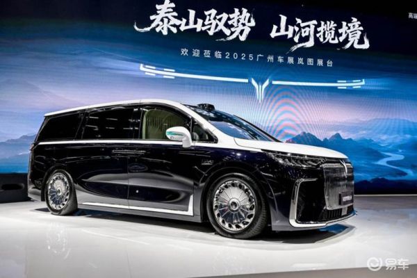 2026款岚图梦想家占据C位也是MPV市场绝对的“尖子生”