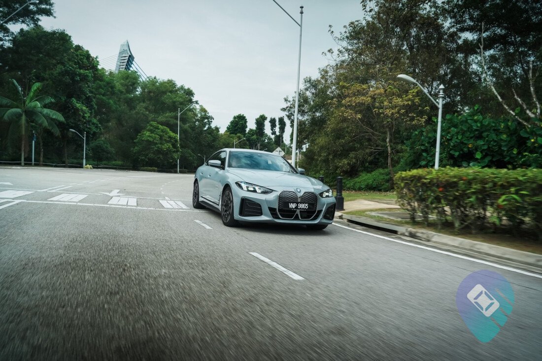 车评:2025 BMW i4 eDrive35 M Sport LCI —— 全电动版 3 Series!