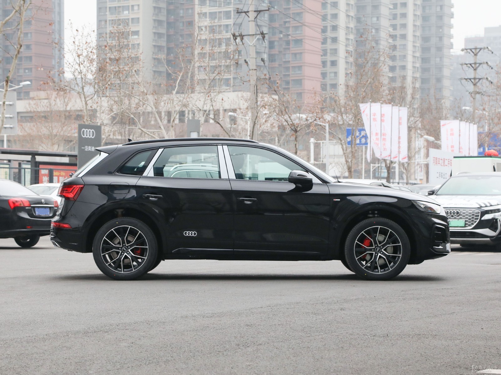 宝马X3 vs 奥迪Q5L:保险理赔谁更便捷?