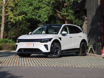 锦州极氪7X新车报价2026款,最低售价22.98万起!现在该入手吗?