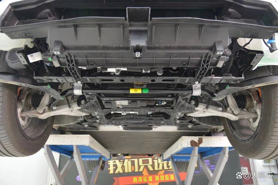 极氪7X拆车:更紧凑更合理,对得起这个价钱!