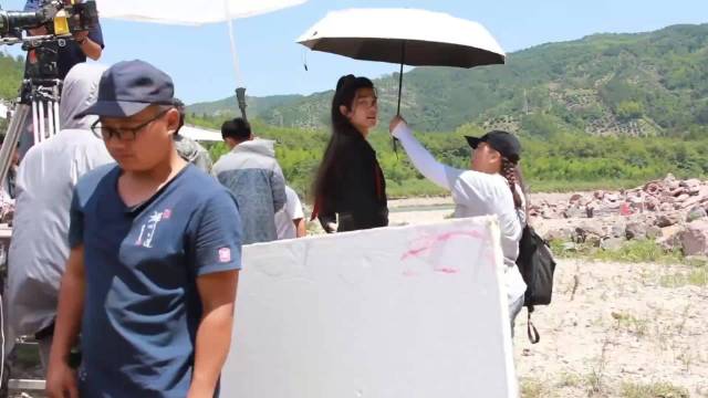 肖战回应争议称未骂人,王一博称未闻其声