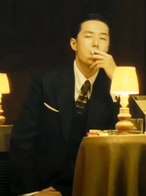 你如星光般璀璨， 如梦境般迷人 在我的世界里熠熠生辉 @王一博·YIBO 王一博