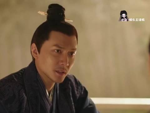 顾廷烨舔下自己的嘴唇，嘎嘣一下就被毒亖了