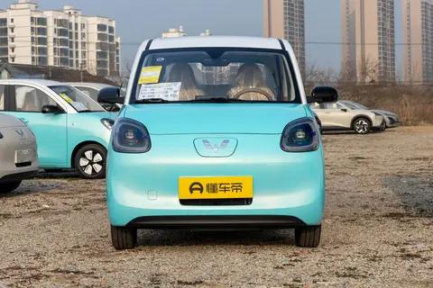 五菱宏光 MINIEV选买手册:月销超5万，哪个版本适合你?