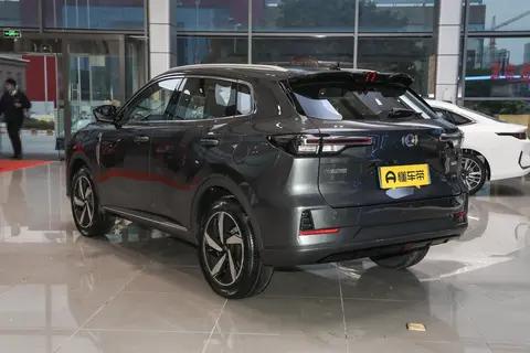 长安启源Q05与A07新能源车型发布:迎战新能源市场