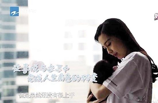 Angelababy带小海绵现身《奔跑吧》
