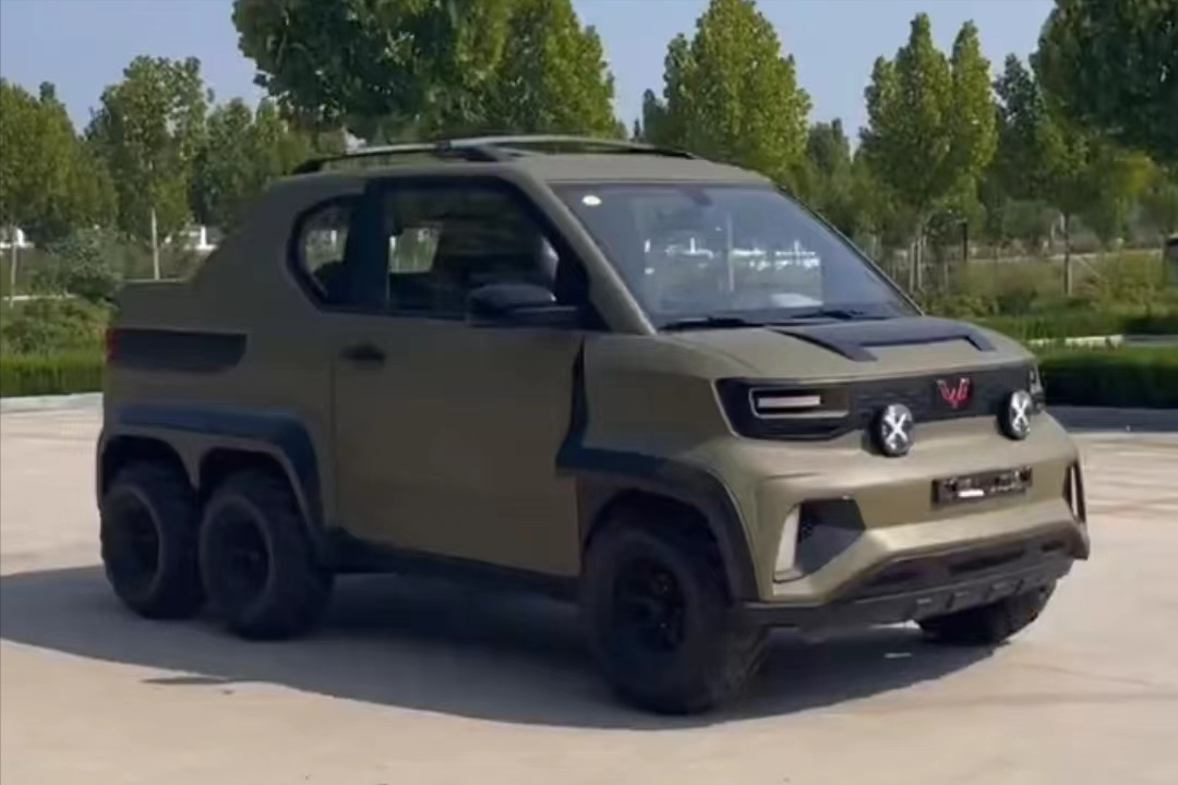 五菱宏光MINIEV 6轮小皮卡实拍,外观比敞篷版更拉风,又是爆款?