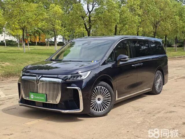 武汉二手车,岚图汽车二手车30.13万,岚图汽车 岚图梦想家 2025款 PHEV 四驱旗舰鲲鹏版