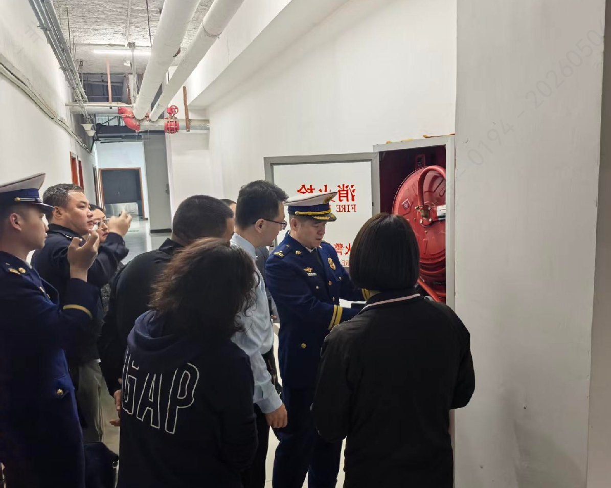 檢查人員深入企業生產一線，開展全覆蓋、精細化消防安全排查。大興消防供圖