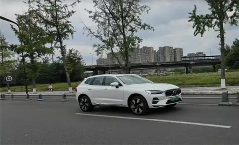 试驾沃尔沃XC60 T8：西装暴徒的温柔陷阱