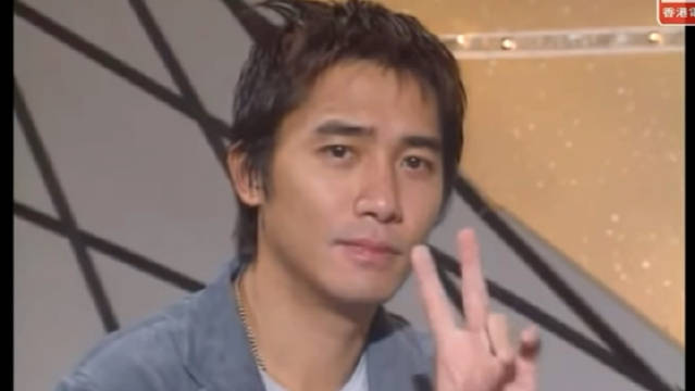 梁朝伟教你读粤语 其实说的什么一个字也没听清，就觉得好帅的一张脸啊！