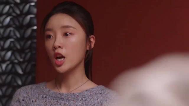 张月被传是张凯丽女儿，曾与张可盈合作