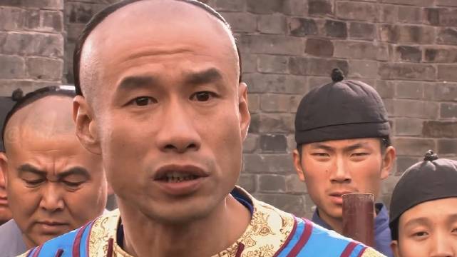 一夜之间家破人亡，二奶奶负重前行，改写白家所有人命运