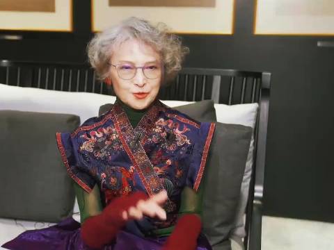 46年前《撞到正》经典重现，萧芳芳喊话谢霆鋒修复谢贤名作