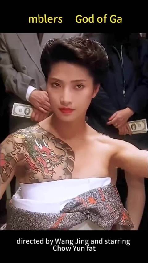 当你对面是龙纹身美女，怎么才能保持专注力不受干扰呢？请向发哥学