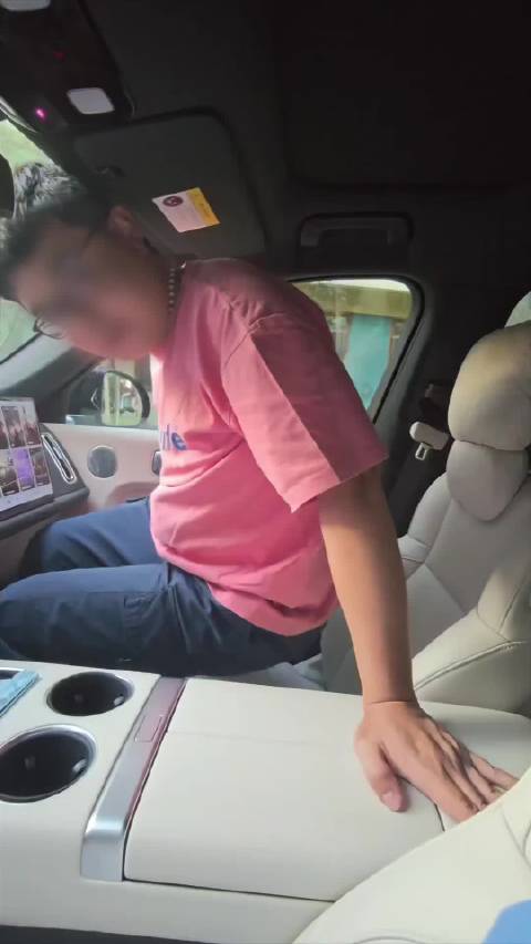 理想汽车零重力座椅功能获赞,用户对比国产车型引热议
