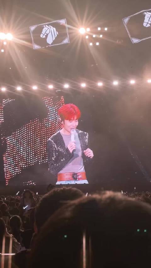 李荣浩哈尔滨演唱会现场互动引热议
