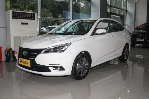 长安逸动DT：配1.6L+4AT，平均每公里油耗约0.59元，首付22170元
