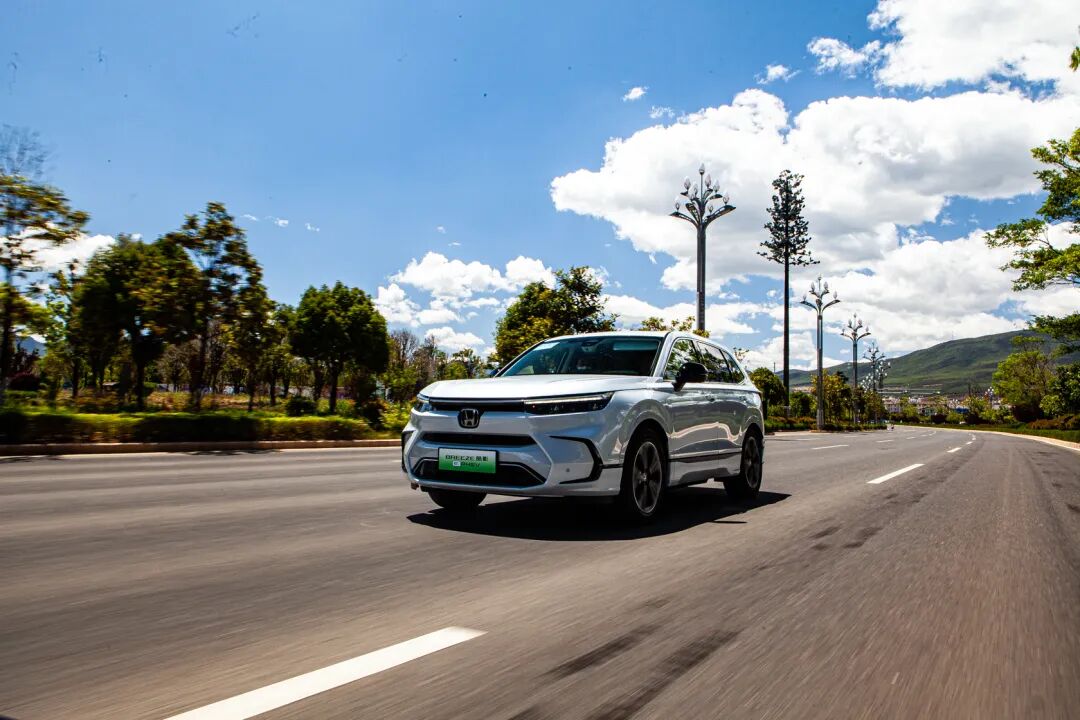 【车评】绕不开的选择?试驾皓影e:PHEV,优势放大更“稳”了