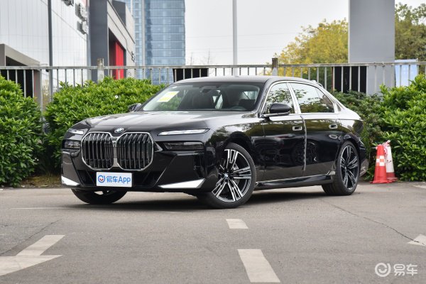 实力均衡的大型车,宝马7系王者归来!