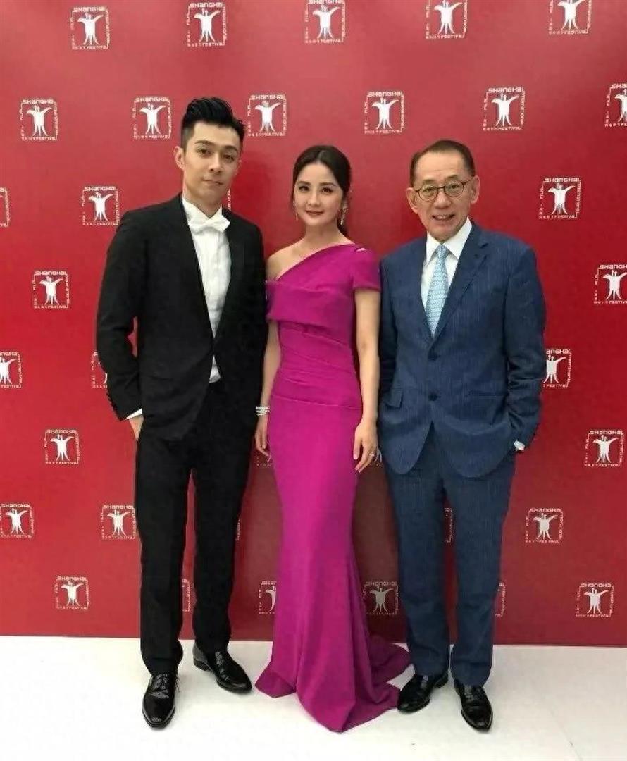 蔡卓妍宣布与林俊贤结婚，两人无直接商业关联