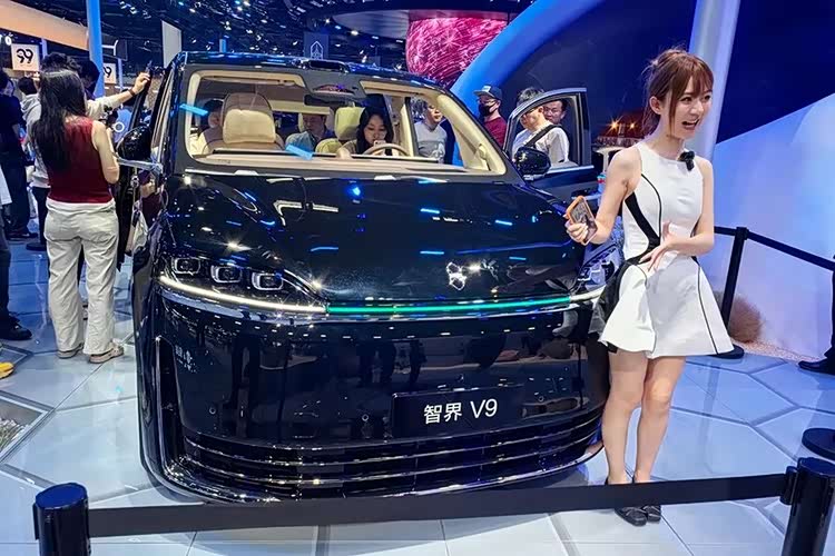 从“跟随”到“领跑”,国产车越来越智能!