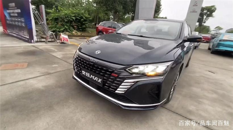 颜值在线,轴距2米77,1.5T迸发320Nm,全新东风风神奕炫MAX到店
