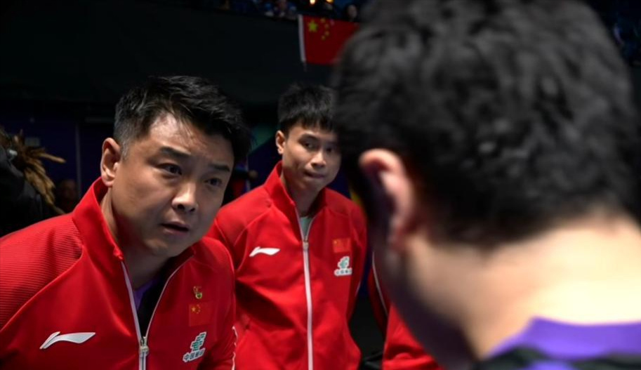 国乒男团为何能进4强?王皓对林诗栋态度转变,邓亚萍谈男队表现