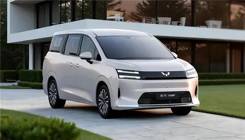 最亲民的“GL8” 五菱星光730上市：7.1万起