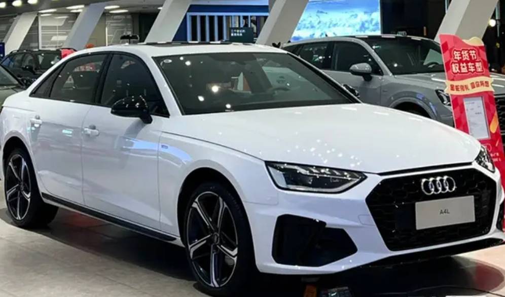2025款奥迪A4L上市,配置升级,与A5L同堂销售