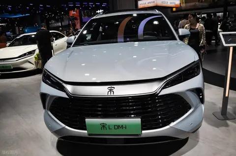 比亚迪海狮06DM-i中配综合实力更胜一筹奶爸优选 宋LDM-i年轻运动