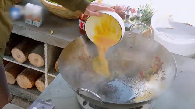 一档综艺把糟蹋粮食当成流量密码，内娱真是没救了！