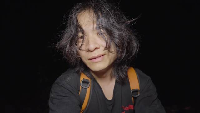 云南深山发现珍稀过山峰蛇,独特气味指引探索者