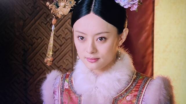 太后当众夸奖，赏赐甄嬛