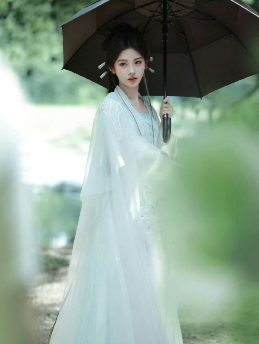 观众为什么觉得鞠婧祎和张云龙的体型差特别适合演《来战》的师徒？