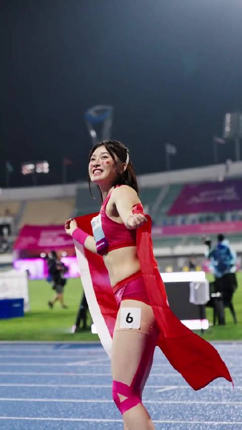 吴艳妮整理家展现强迫症特质
