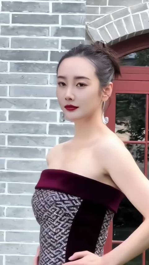 李纯12年接12部戏挨骂攒首付，终买北京两套房