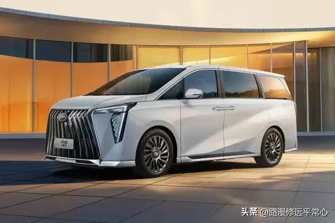 2026款传祺M8 HEV双版上市！尊贵vs至尊怎么选？实测选车全攻略