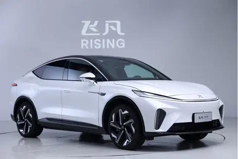 改款R7与问界M9同时搭载华为AR-HUD，体验感对比结果出来了