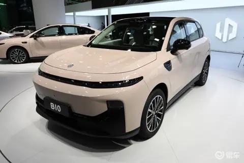 零跑B10售9.98万元 核心亮点解析