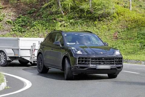 垂直日行灯 + V8 燃油!2027 款卡宴你爱了吗?