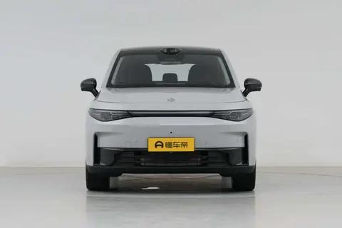 零跑C10增程版试驾:210km纯电续航+激光雷达+2825mm轴距