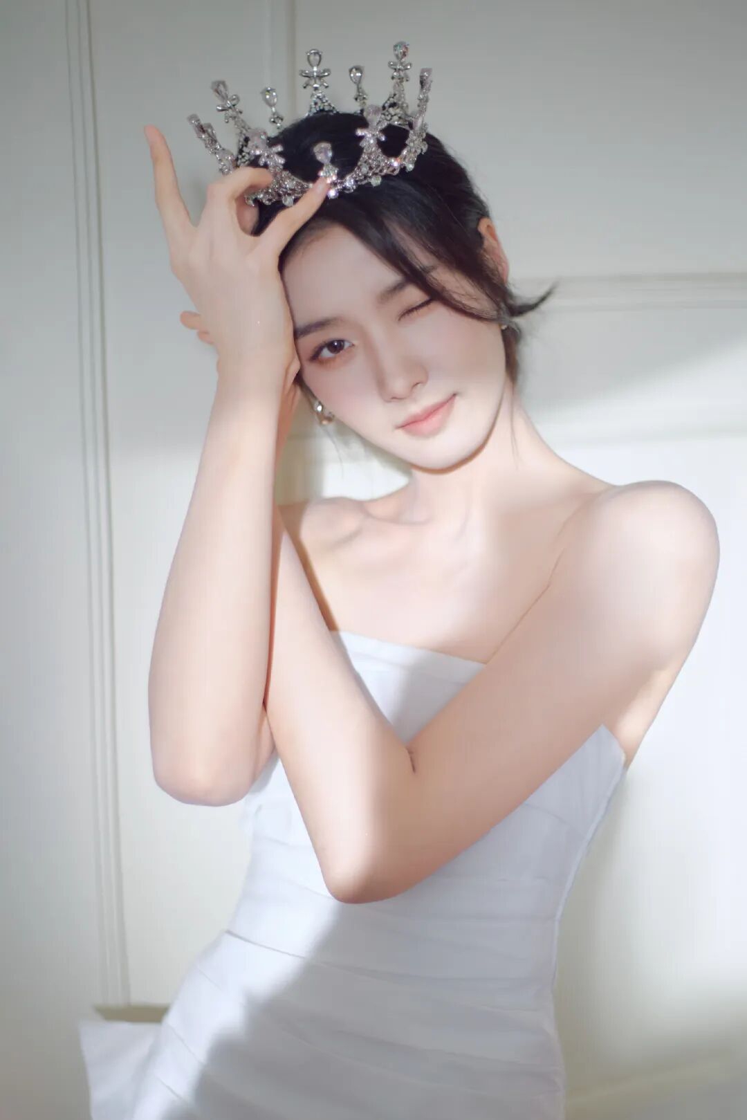 反派小花找婆家告状？卢昱晓耍大牌？李梦道歉视频？王楚然扑街？姨太问答