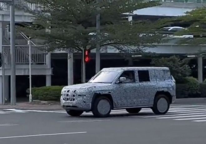 售价达到百万级？比亚迪全新硬派SUV谍照曝光