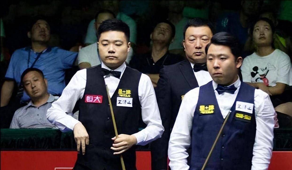 中国斯诺克扬威！张安达轰147满分147-0胜吴宜泽，四位选手全力冲冠