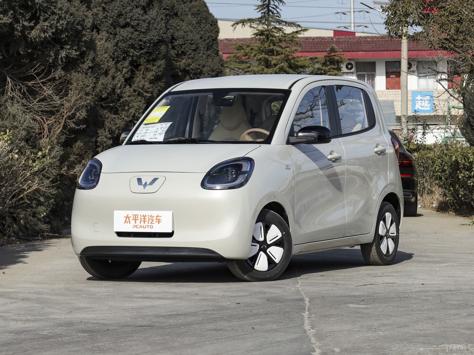 五菱敞篷车mini和普通版宏光MINIEV价格差多少?